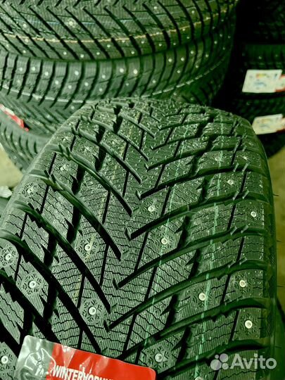 iLink Wintervorhut Stud II 235/55 R20 122U