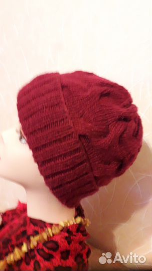 Шапка женская вязанная спицами