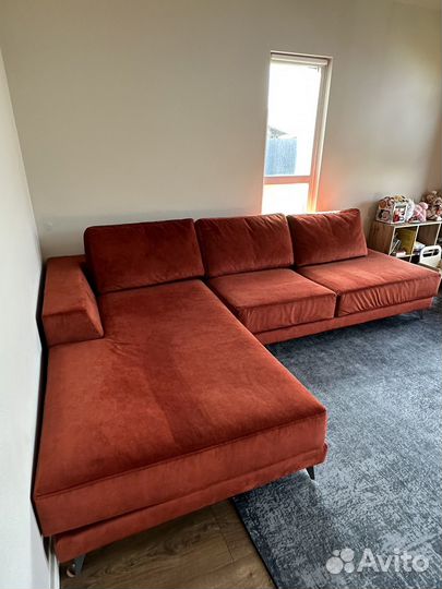 Угловой диван