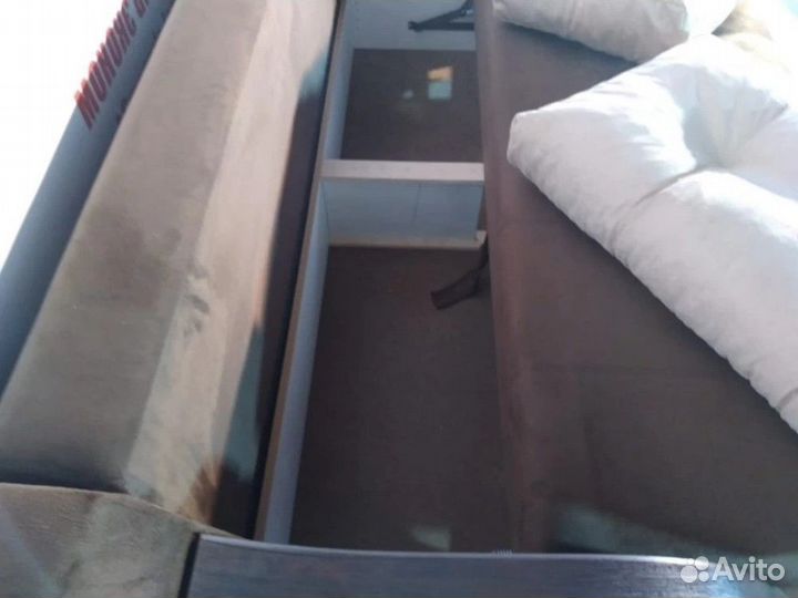 Диван Новый Прямой