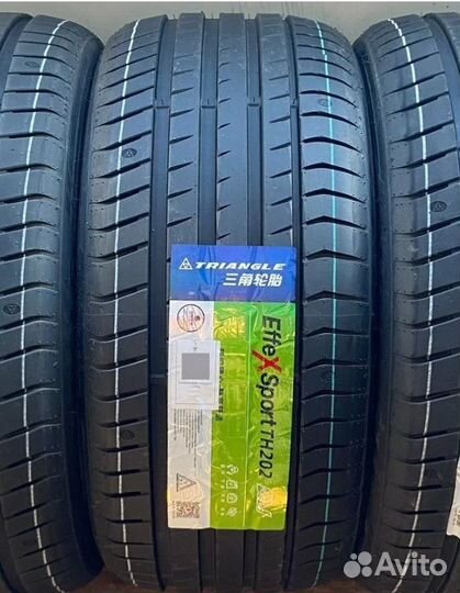 Triangle EffeXSport TH202 215/55 R18 99W