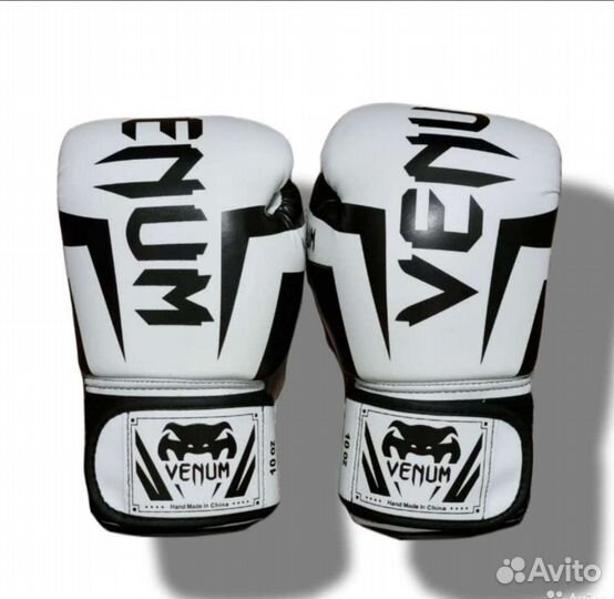Боксерские перчатки 10oz