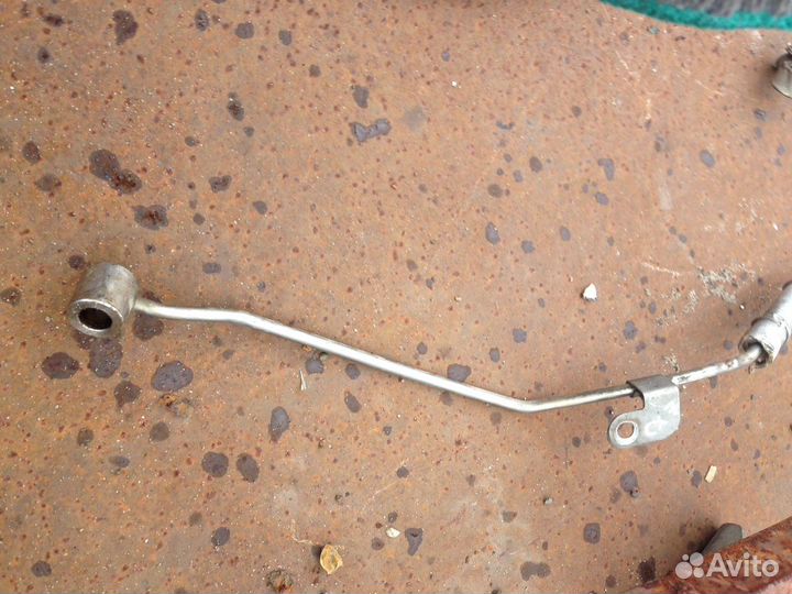 Трубка подачи масла Мазда сх-7