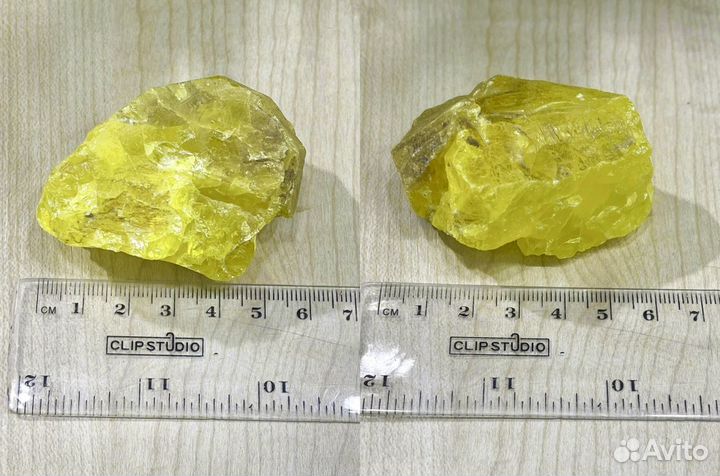 Сера самородна большой кристалл