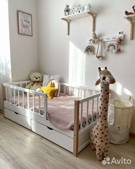 Кровать из бука Сканди В наличии