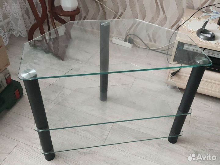 Стойка под телевизор