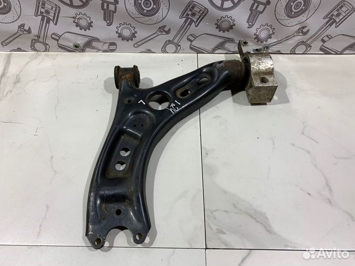 Рычаг передний левый Skoda Octavia A5
