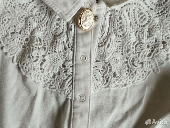 Блузка белая с коротким рукавом