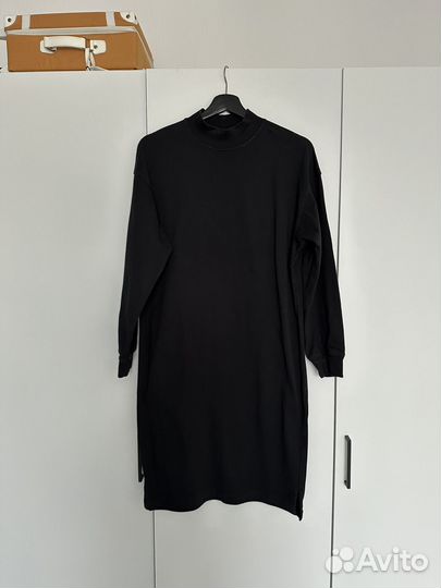 Платье Uniqlo, xs