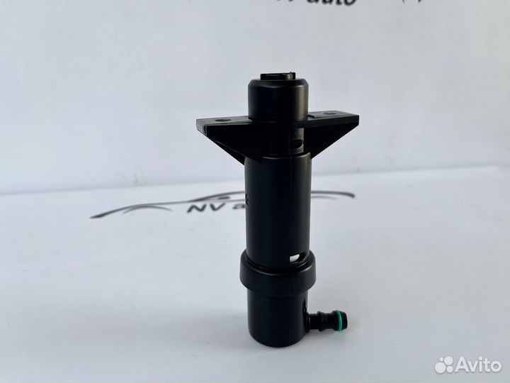 Mazda 3 BK форсунка омывателя фар 06-08