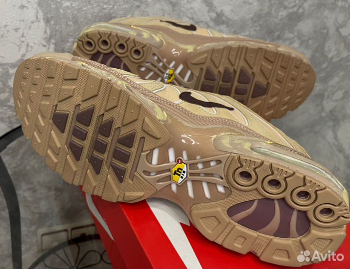 Nike Air Max Plus seasame-smokey