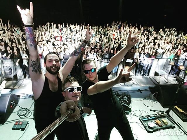 Уроки игры на гитаре, бас, электрогитаре в студии