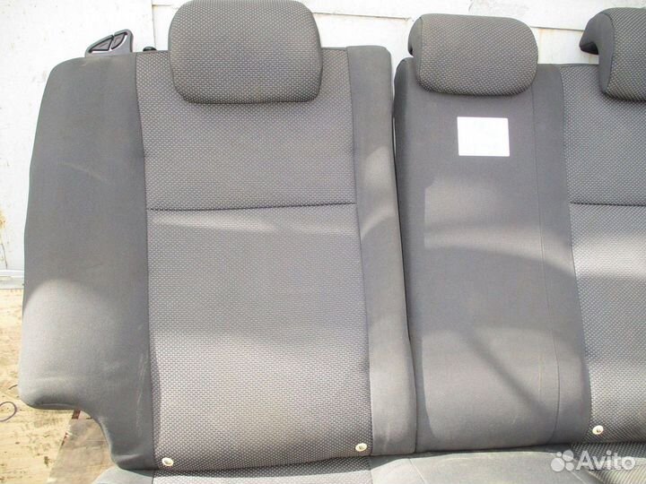 Сиденье заднее (диван) Chevrolet Aveo (T250)