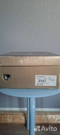 Кожаные босоножки на каблуке 40 р-р