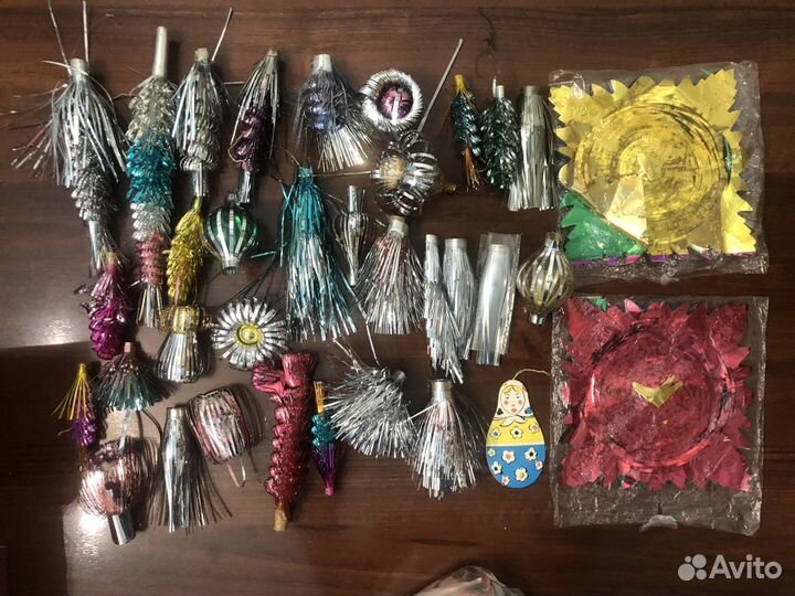 Бусы, фольга, гирлчнды, картонаж, стекло,Флажки, с