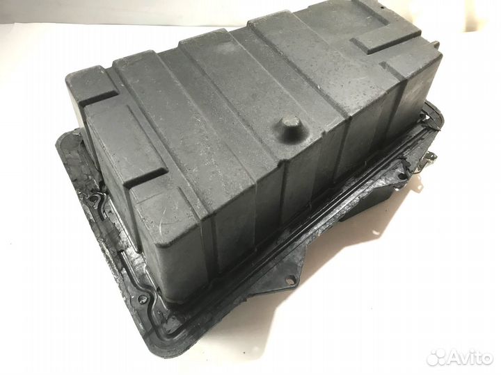 Короб аккумулятора Porsche Cayenne