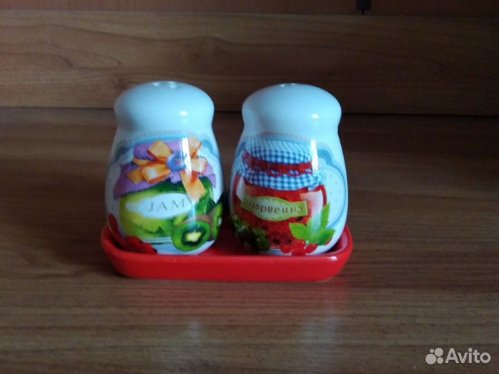 Набор для специй солонка и перечница новые