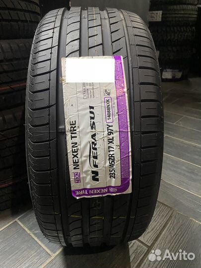 Nexen N'Fera SU1 235/45 R17