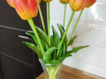 Реалистичные тюльпаны из силикона с имитацией воды