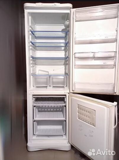 Холодильник indesit