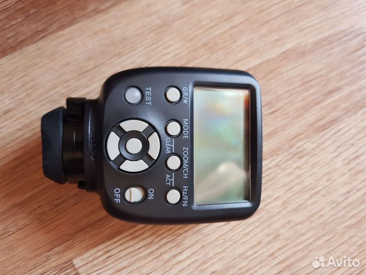 Синхронизатор вспышки Yongnuo yn560-TX ll (Canon)