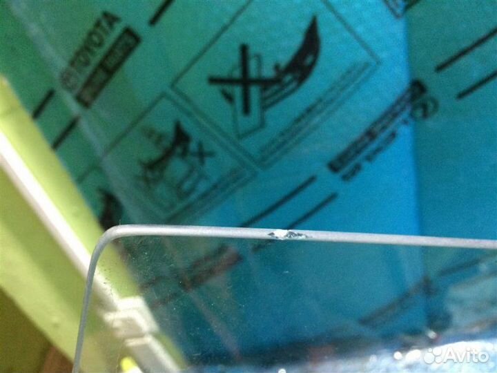 Стекло двери задней левой Toyota Camry V40