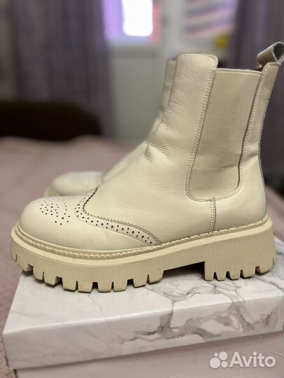 Ботинки женские