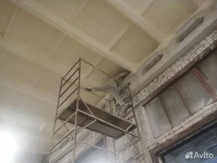 Утепление пенополиуретаном складов/ангаров