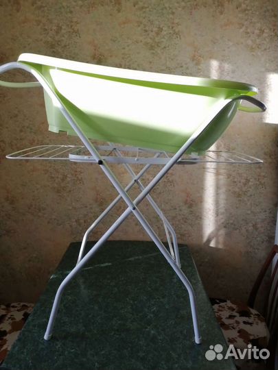 Ванночка для купания с горкой