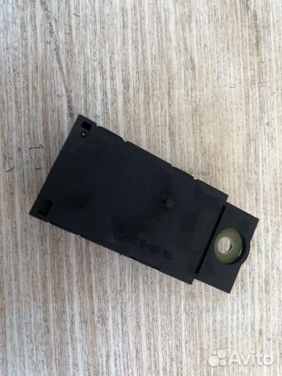 Антенна Mercedes-Benz S-Class W221