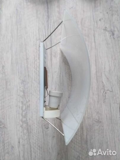 Настенный светильник бра