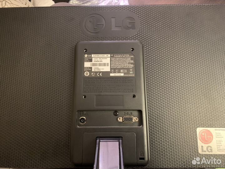 Монитор LG flatron e 1942