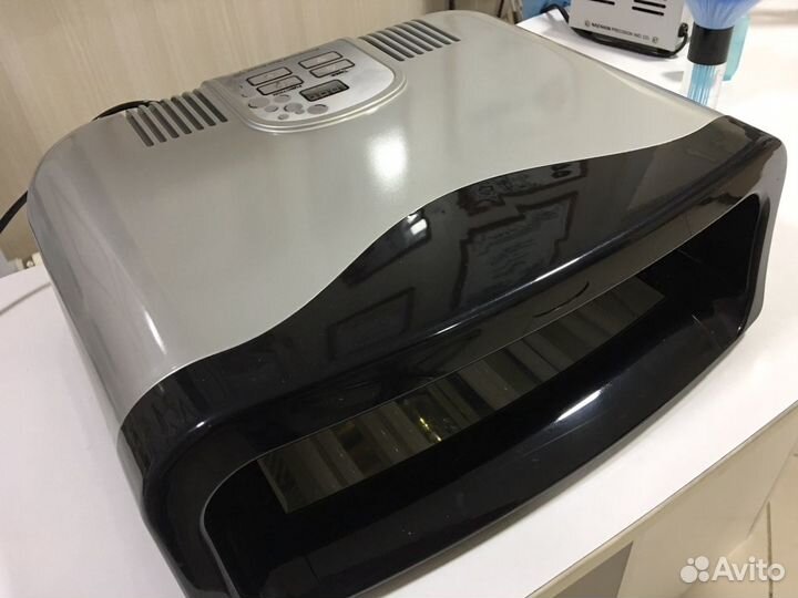 Уф лампа для ногтей