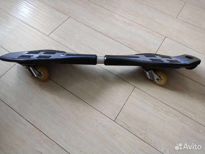 Вейвборд (двухколёсный скейтборд)