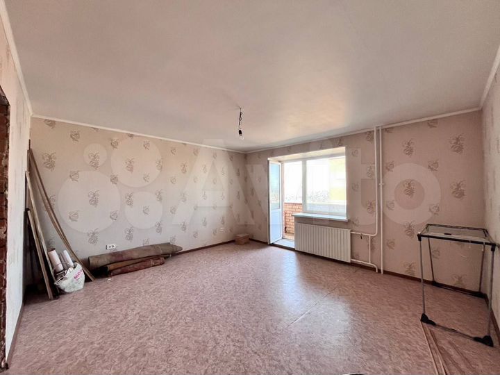 2-к. квартира, 57 м², 8/10 эт.