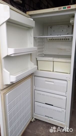 Холодильник атлант бу рабочий