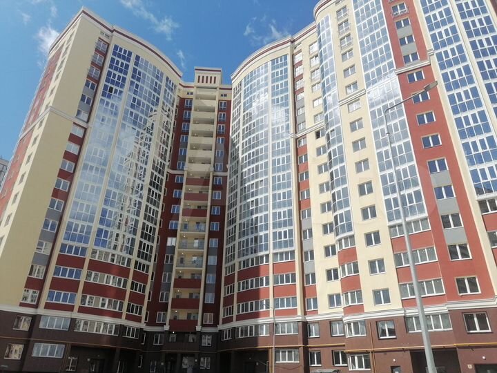 2-к. квартира, 107,8 м², 8/17 эт.