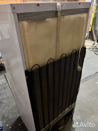 Двухкамереый холодильник indesit