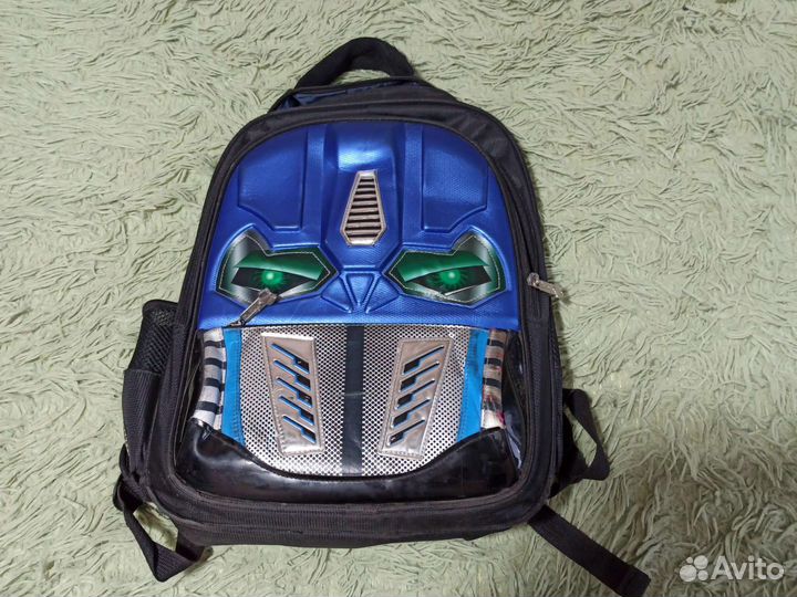 Школьный рюкзак