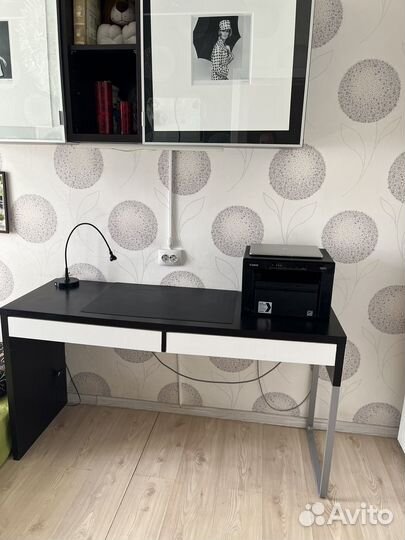 Письменный стол IKEA