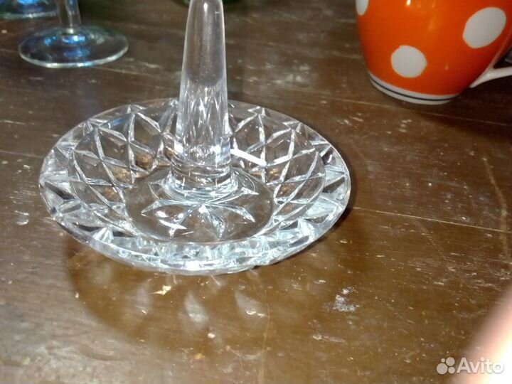 Хрустальная подставка для колец