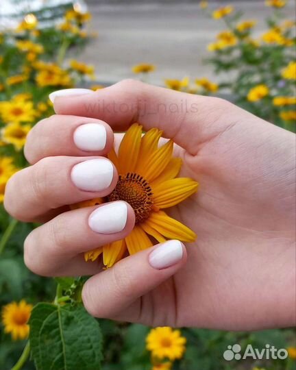 Маникюр с укреплением, наращивание ногтей, педикюр