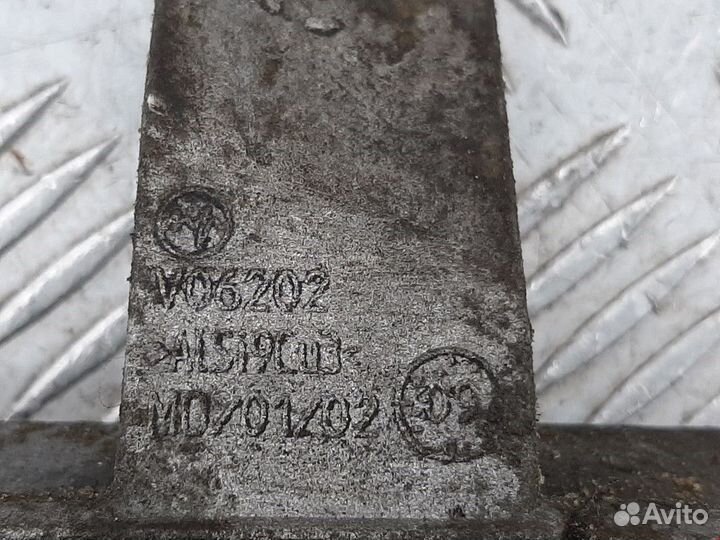 Подушка крепления двигателя Opel Astra 13287953