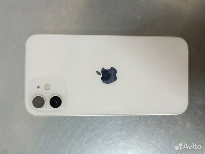 iPhone 12, 64 ГБ