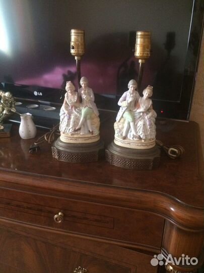 Антикварные, настольные лампы Leviton США