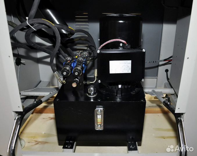 Резак для бумаги 6810Z, гильотинный