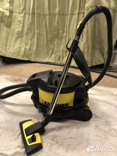 Пылесос сухой чистки Karcher Т201