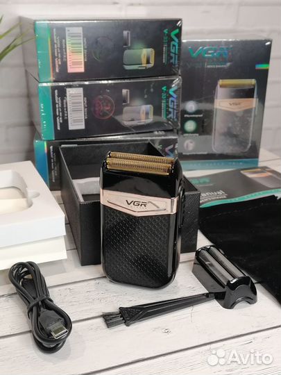Шейвер VGR 331 / Type C в подарок
