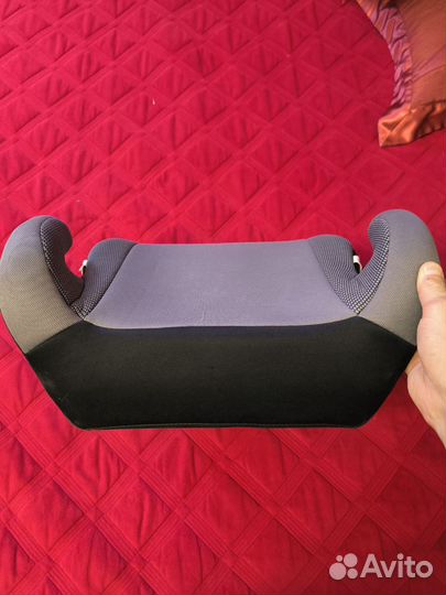 Детский бустер автомобильный