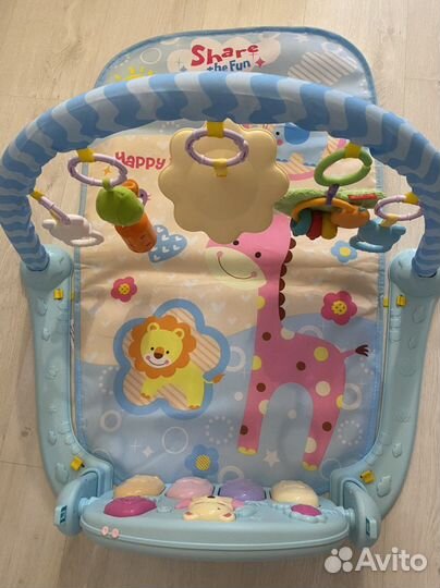 Развивающий коврик с пианино